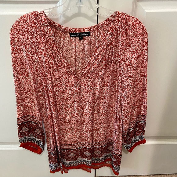 Women’s Blouse - Picture 1 of 3